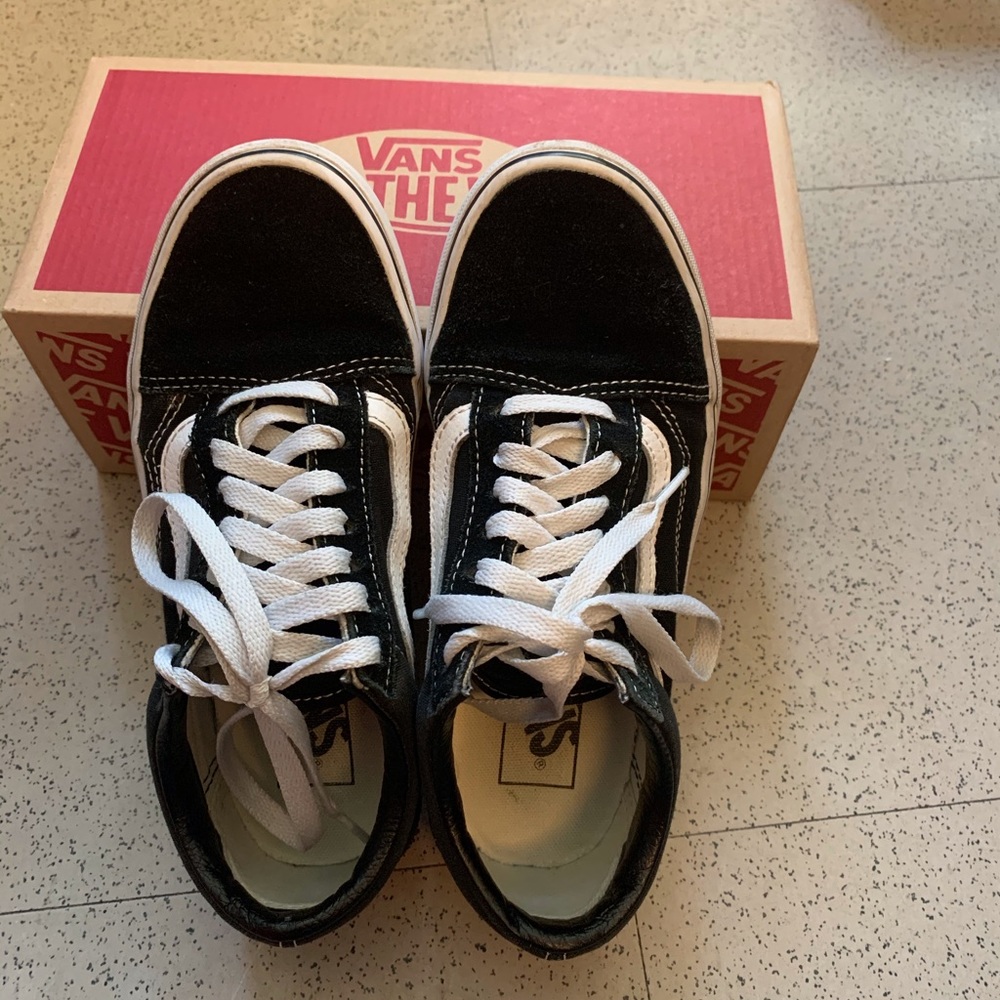Vans Classic Black Old School Sneakers Size 5.5